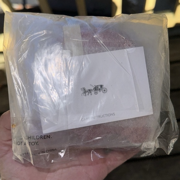 Coach Brand new still in packaging - Pac Man Ghost Coin Case - RED - Picture 5 of 7